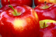 red apples